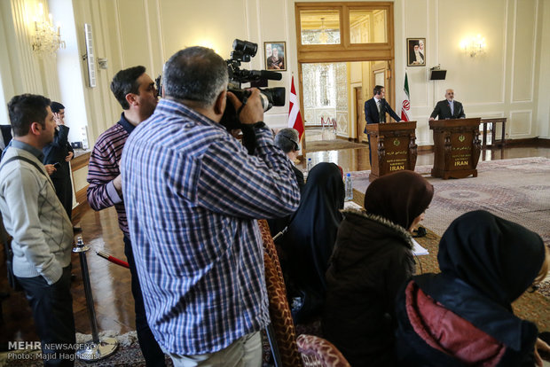 Zarif, Danish FM press conference 