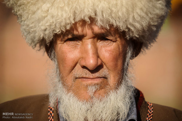چهره یکی از ترکمن ها در روستای دویدوخ شهرستان رازوجرگلان استان خراسان شمالی
