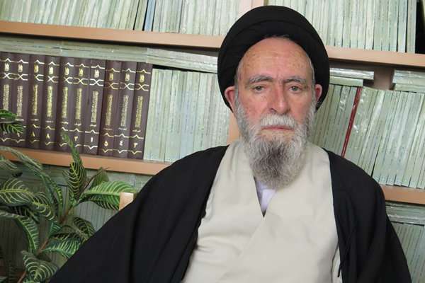 مسلمانان نباید زیر بار استکبار جهانی بروند مسلمانان نباید زیر بار استکبار جهانی بروند