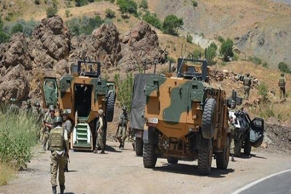 2 güvenlik görevlisi yaşamını yitirdi, 14'ü yaralı 2 güvenlik görevlisi yaşamını yitirdi, 14'ü yaralı