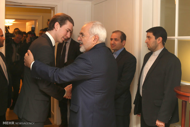 Iran, Austrian FMs meet in Vienna