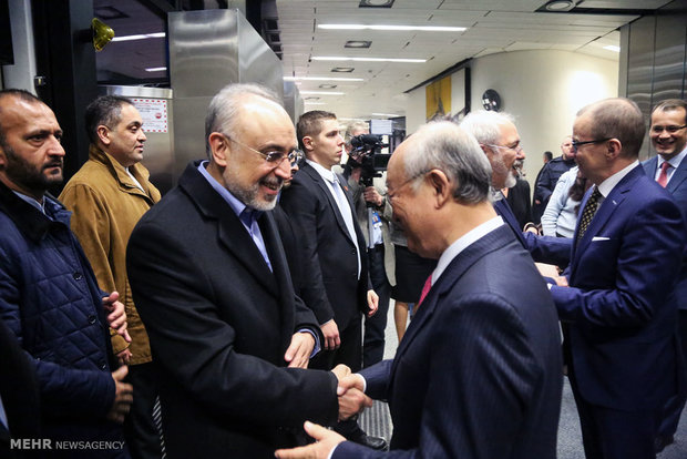 Iran's FM, EU chief read final statement