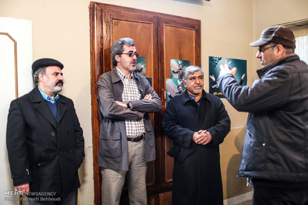 بازدید مدیران تلویزیون از پشت صحنه سریال «غیرعلنی»