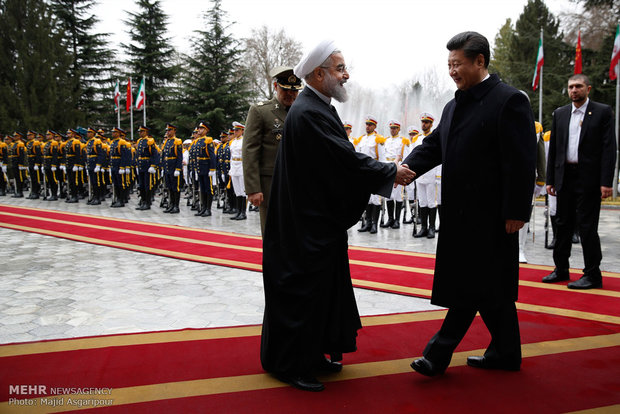 President Rouhani welcomes Chinese counterpart