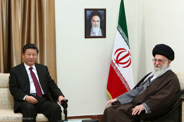 لقاء رئيس جمهورية الصين مع قائد الثورة الاسلامية
