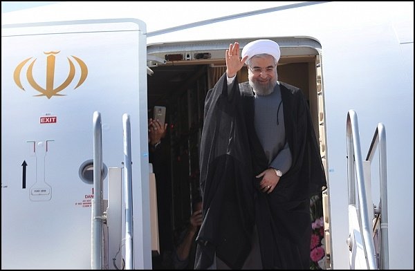 رئيس الجمهورية الاسلامية الايرانية يبدأ زيارة الى باكستان