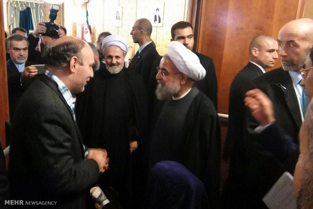 Pres. Rouhani meets Iranians in Italy