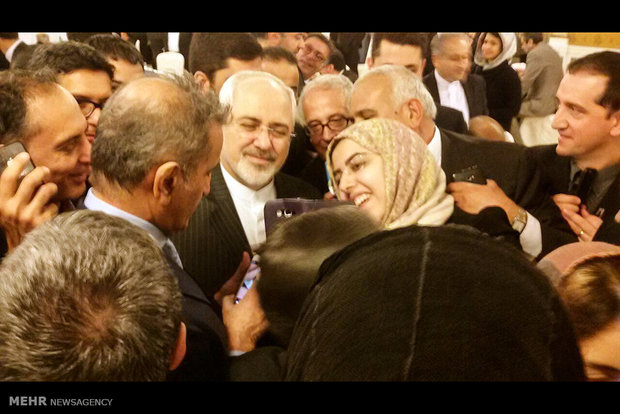 Pres. Rouhani meets Iranians in Italy