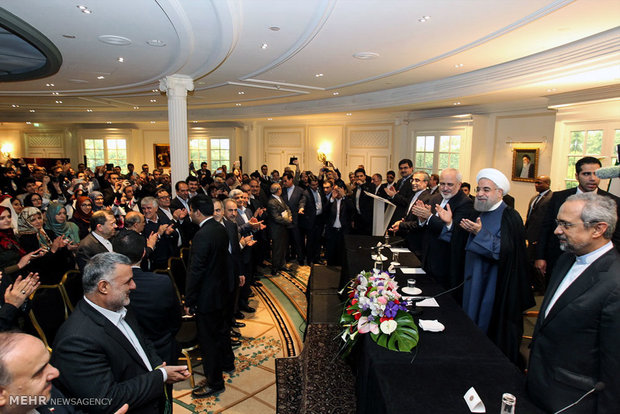 Rouhani hails Iranians’ service to humanity