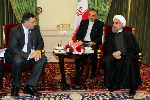 Rouhani, Total CEO meet 