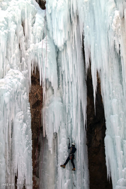 Meygoon Ice-Climbing School 