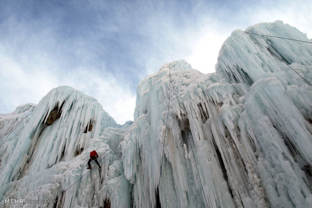 Meygoon Ice-Climbing School 