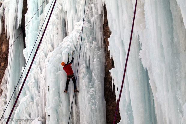 Meygoon Ice-Climbing School 