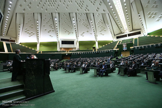 حضور فرماندهان نیروی دریایی سپاه در جلسه  علنی امروز مجلس شورای اسلامی