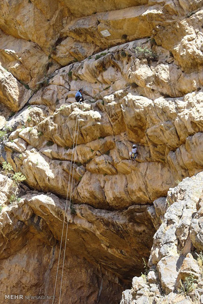 Vanai Cave in Lorestan