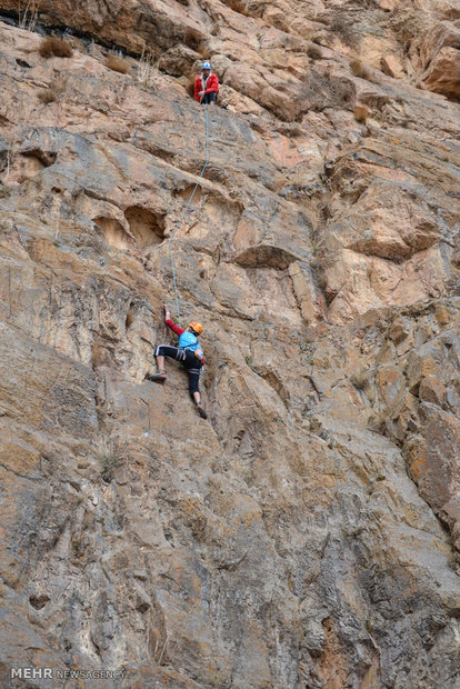 Vanai Cave in Lorestan