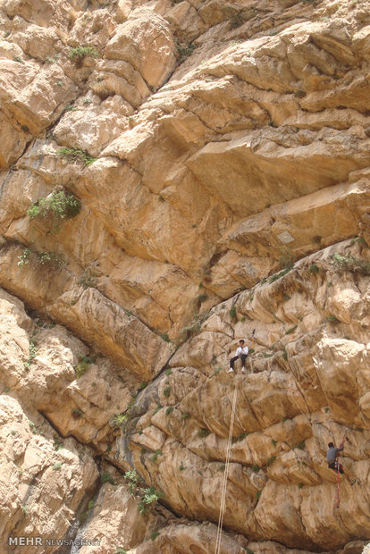 Vanai Cave in Lorestan