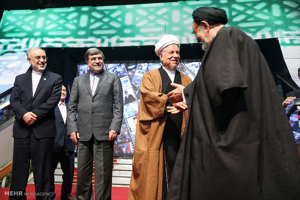 Ceremony celebrates Imam Khomeini (RA) arrival anniv.
