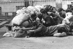 9 Şubat 1979'da İran: Tahran'da silahlı çatışmalar