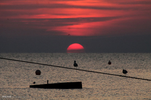 Kiş Adası'ndaki güneşin doğuşu