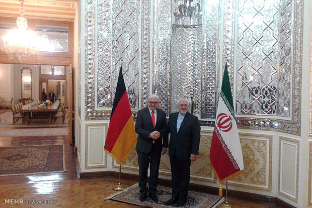 ظريف يتشاور مع نظيره الالماني في طهران