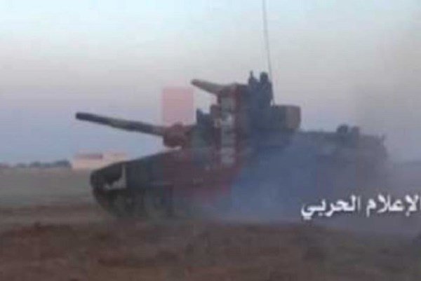 فیلم/ حمله به تروریست ها در حلب با تانک «T90» روسیه