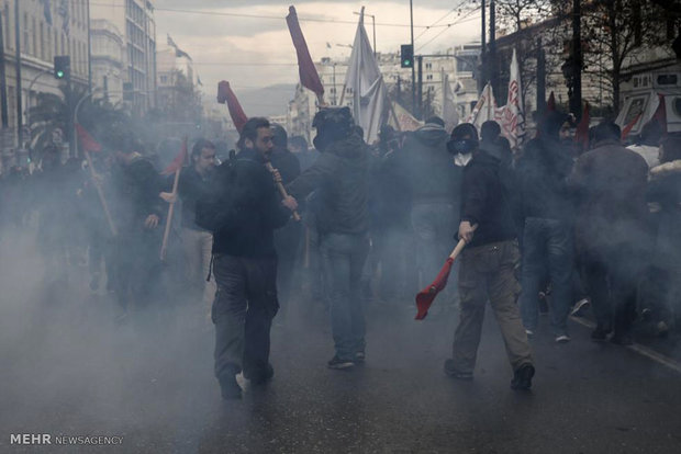 اعتراض به کاهش دستمزدها در یونان‎