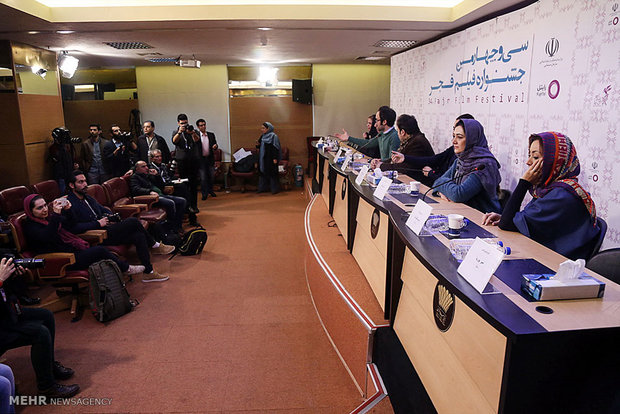 نشست فیلم سینمایی لانتوری