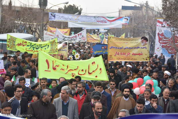 راهپیمایی یوم الله۲۲ بهمن در شهرضا