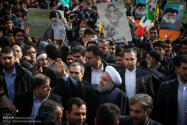 Pres. Rouhani, government officials in Feb. 11 rally 