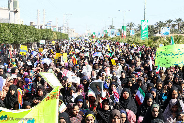 راهپیمایی یوم الله ۲۲بهمن در هشت بندی هرمزگان