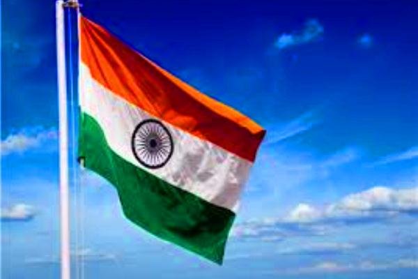 ہندوستانی سفارتکار پاکستان سے وطن واپس پہنچ گئے