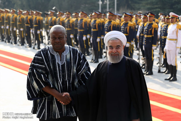 الرئيس روحاني يستقبل رسميا نظيره الغاني