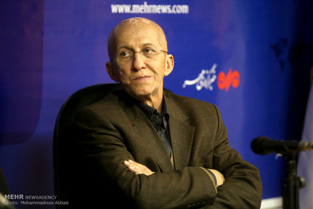 نیم میلیون مسکن خالی در تهران داریم / به دولت فرصت دهیم