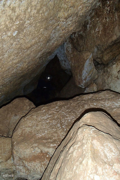 Zarrin Rood Cave