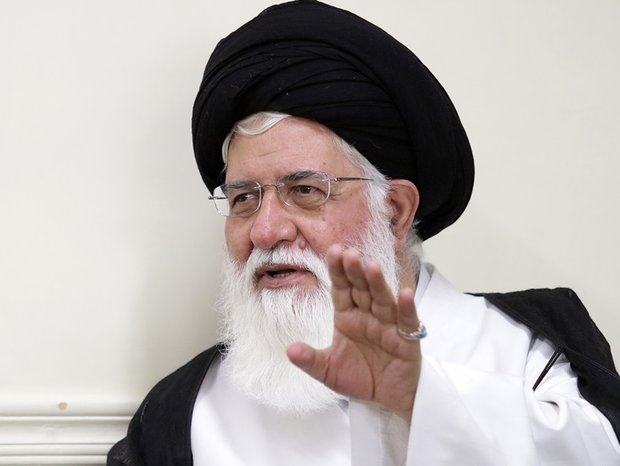 پرداخت حقوق های نجومی با آموزه های امام علی(ع) همخوانی ندارد علم الهدی