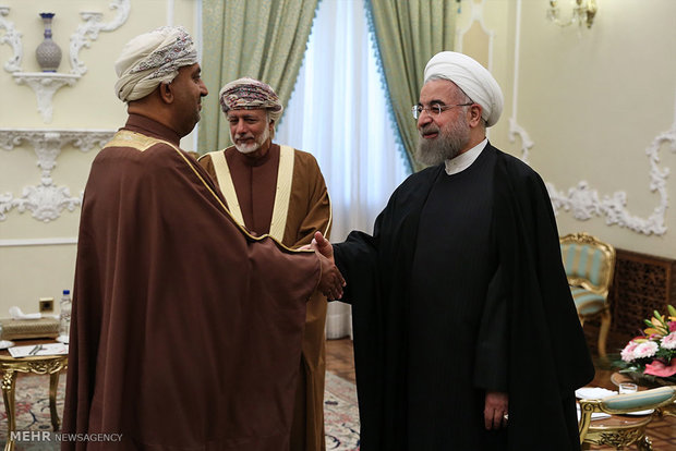 Rouhani receives Omani FM