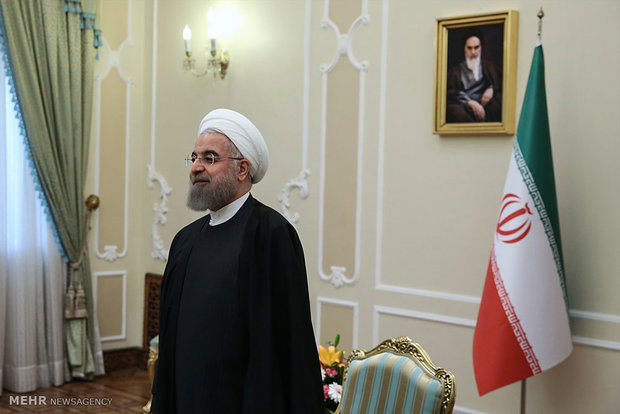 Rouhani receives Omani FM