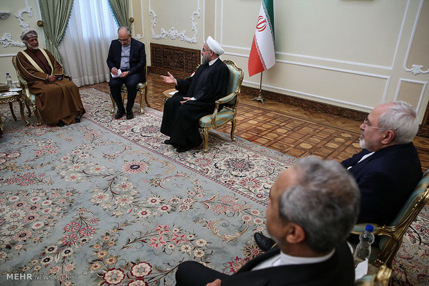 Rouhani receives Omani FM