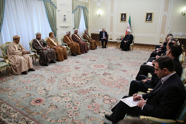 Rouhani receives Omani FM