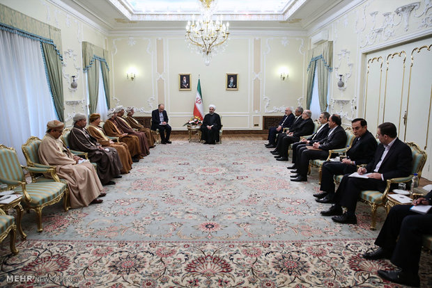 Rouhani receives Omani FM