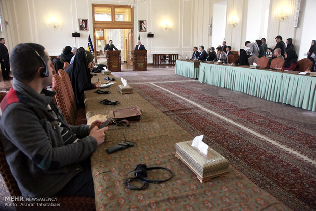 Iran, Bosnian FMs meet in Tehran