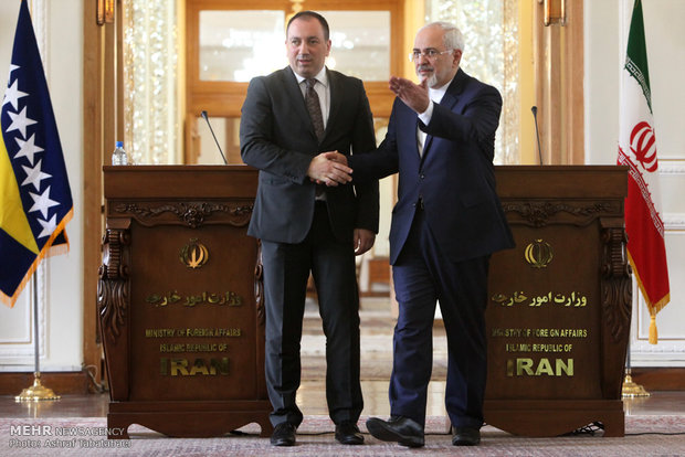 Iran, Bosnian FMs meet in Tehran