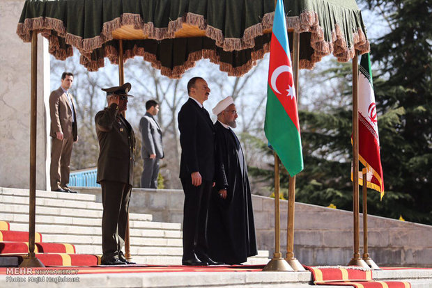 Rouhani welcomes Azeri president 