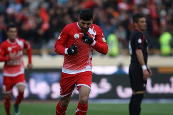مهدی طارمی مهاجم تیم فوتبال پرسپولیس