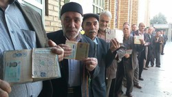پیام حضورحماسی مردم در انتخابات نمایش اقتدار و عظمت ملت ایران است