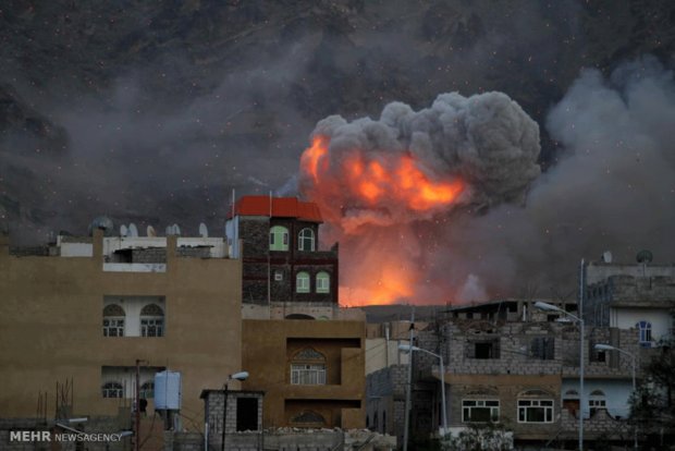 سعودی عرب کے جنگی طیاروں کی یمن کے صوبہ مآرب کے بازار پر وحشیانہ بمباری