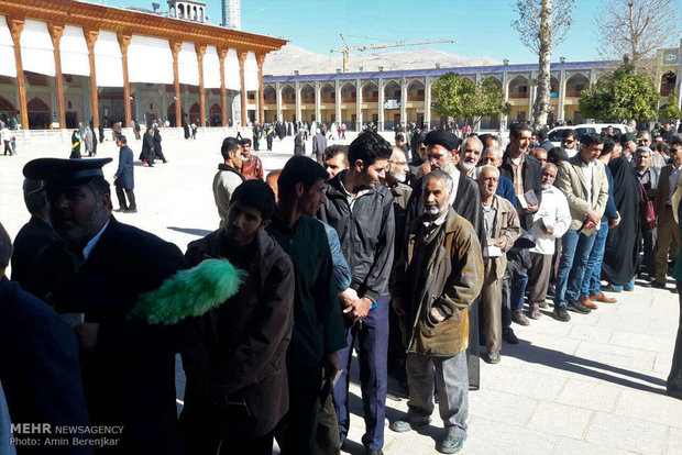 Shirazi voters turn out in big numbers