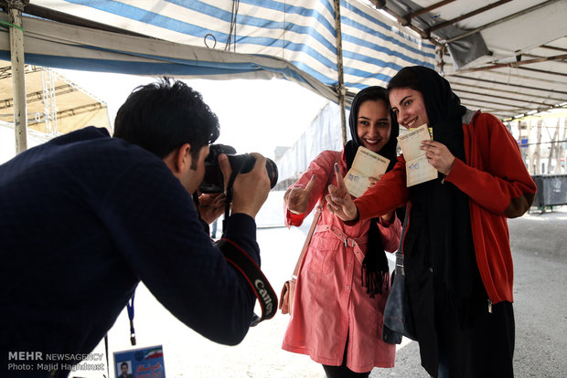 Frames from elections in Tehran