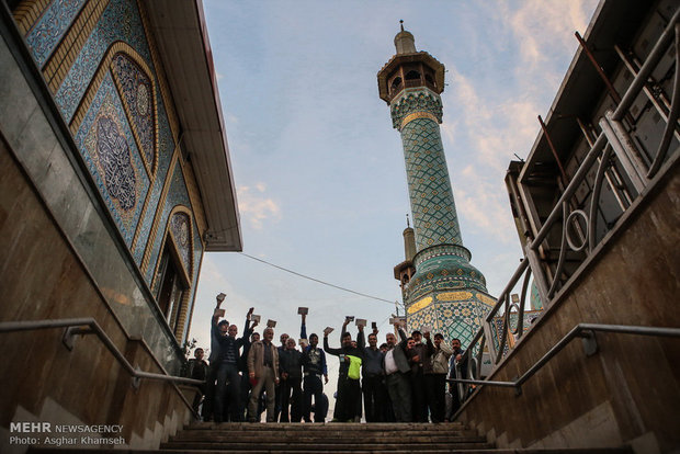 Election sees high turnout in Tehran as voting extended to 22